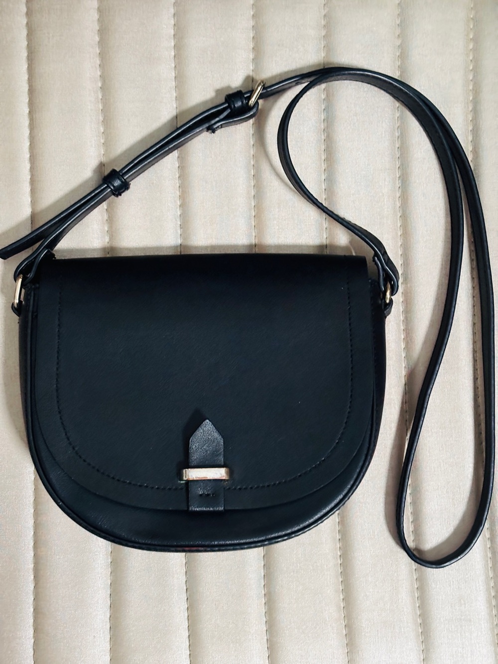 Kelly & Katie Black Crossbody Purse